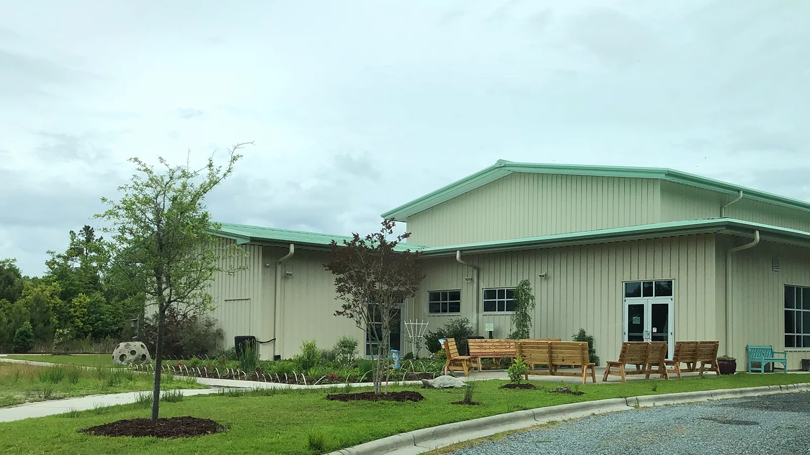 Exterior of the Karen Beasley Sea Turtle Rescue and Rehabilitation Center in Surf City, North Carolina.